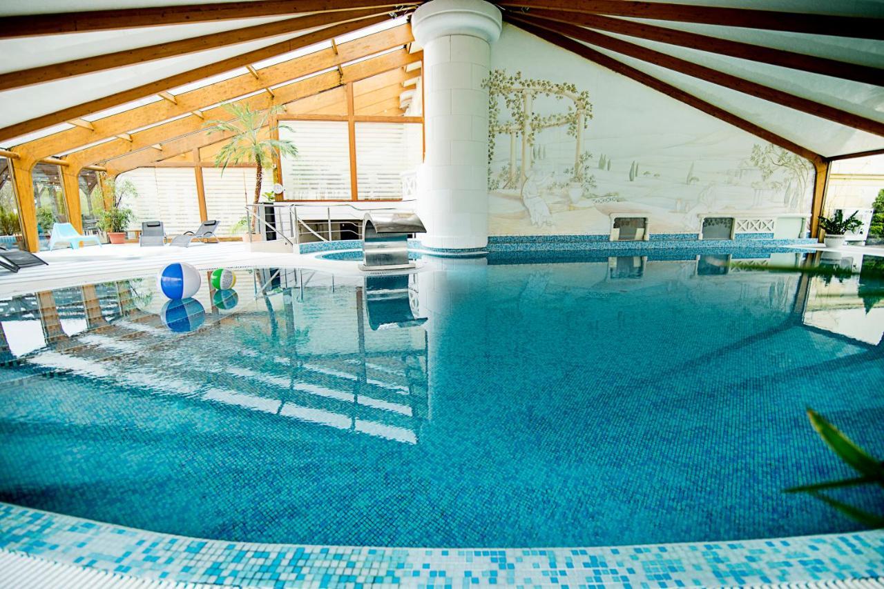 Palac Piorunow & Spa クフィアトコビツェ エクステリア 写真