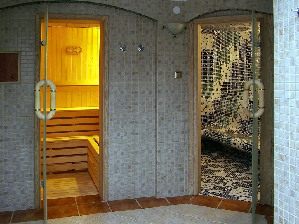 Palac Piorunow & Spa クフィアトコビツェ エクステリア 写真