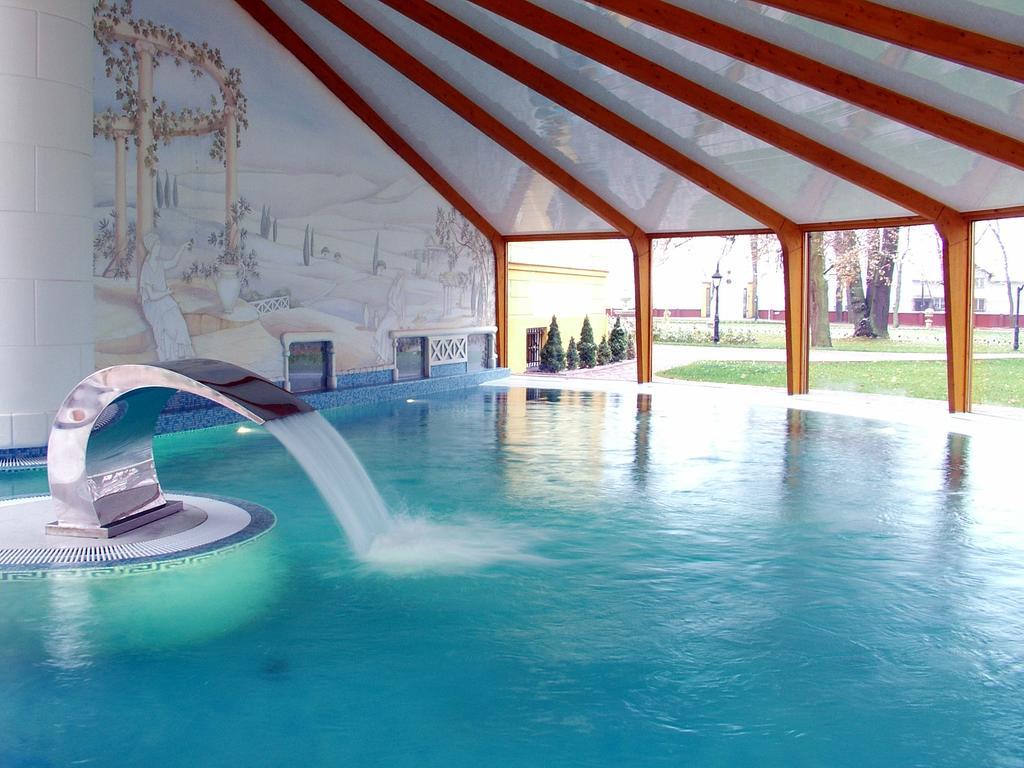 Palac Piorunow & Spa クフィアトコビツェ エクステリア 写真