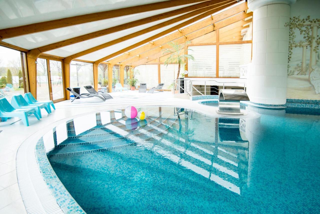 Palac Piorunow & Spa クフィアトコビツェ エクステリア 写真